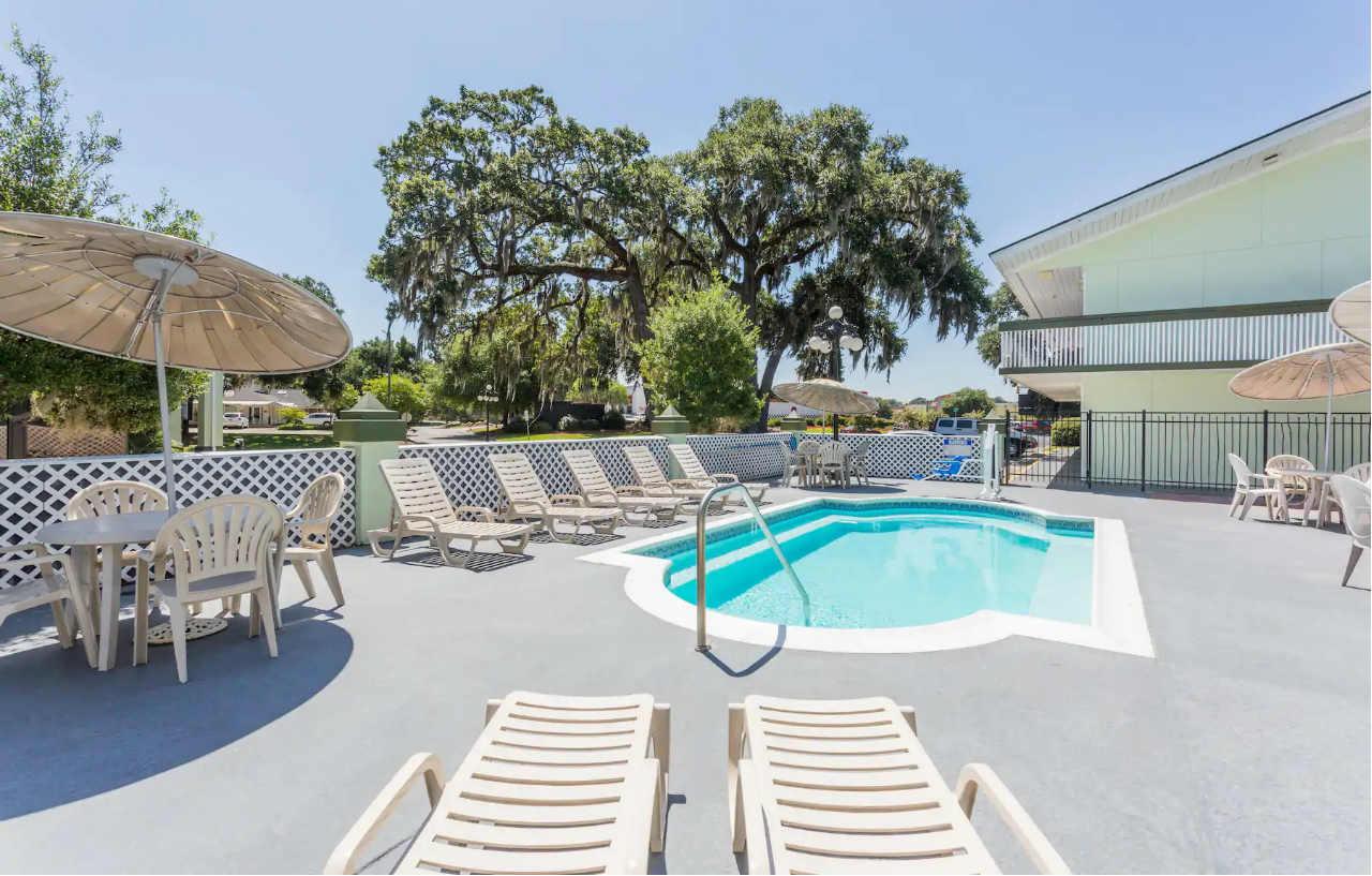 Red Roof Inn Savannah - Southside/Midtown Екстериор снимка