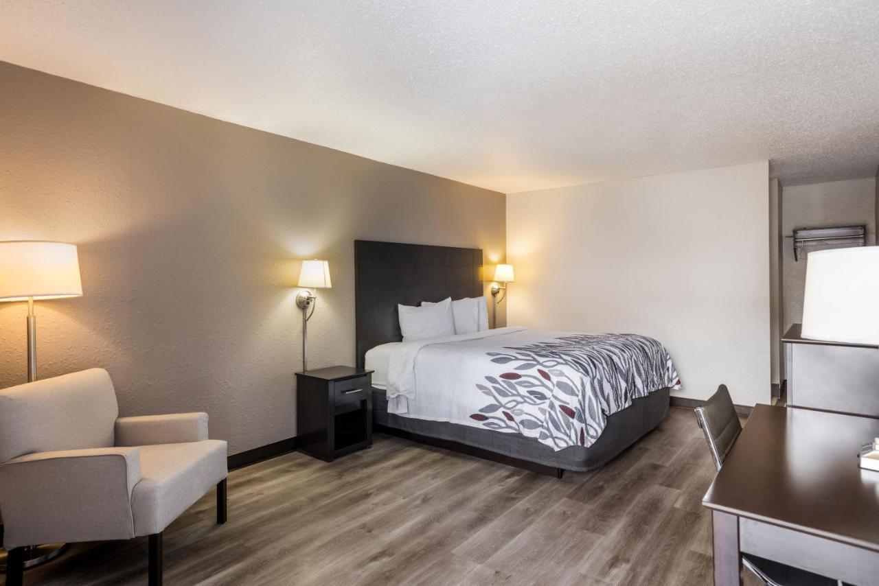Red Roof Inn Savannah - Southside/Midtown Екстериор снимка