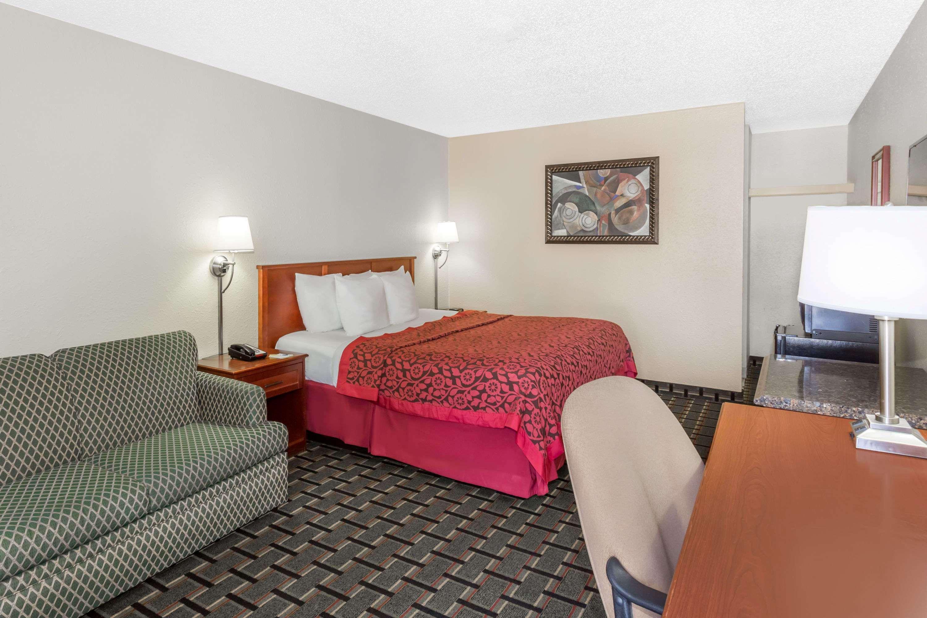Red Roof Inn Savannah - Southside/Midtown Екстериор снимка