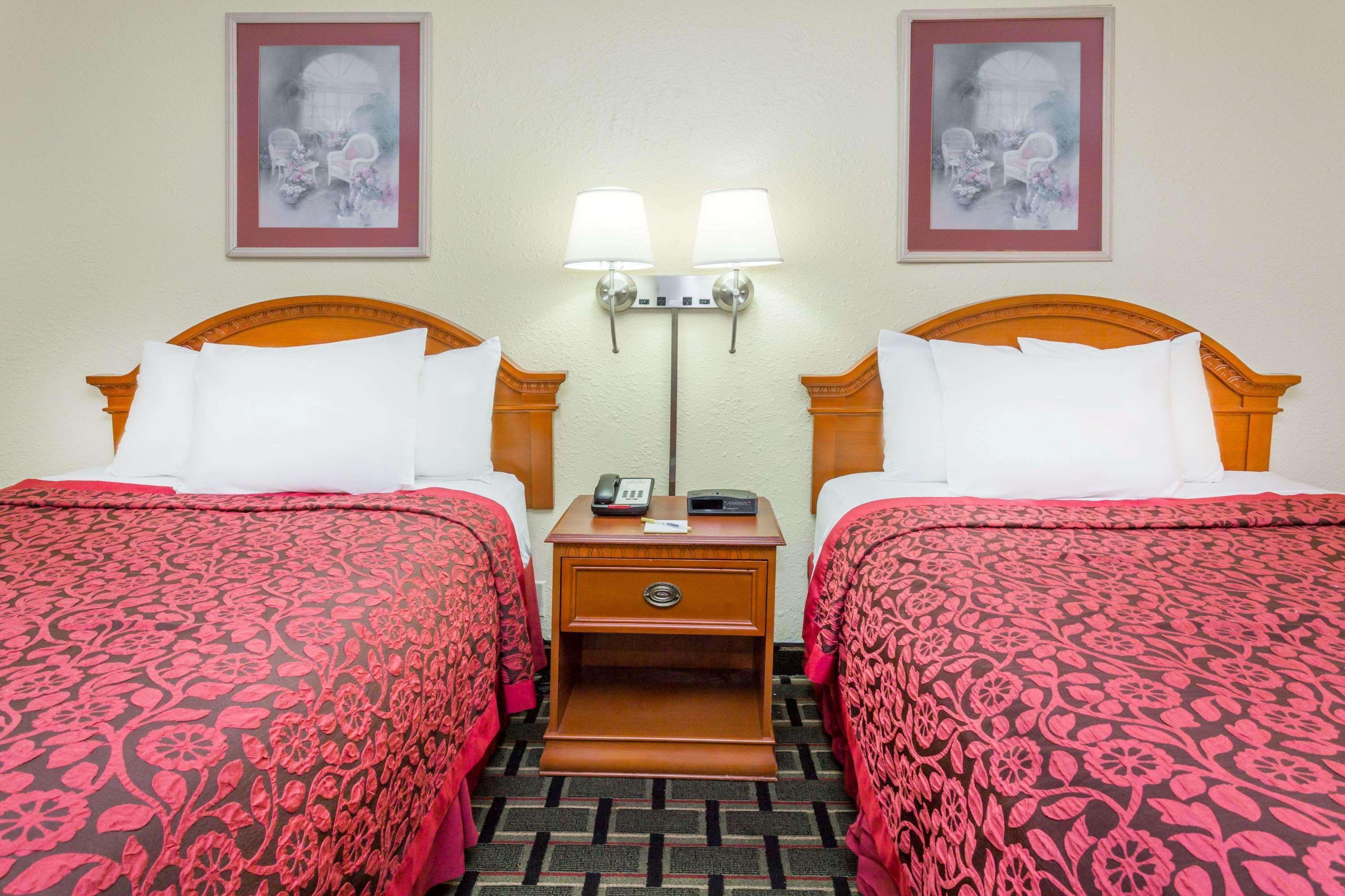 Red Roof Inn Savannah - Southside/Midtown Екстериор снимка